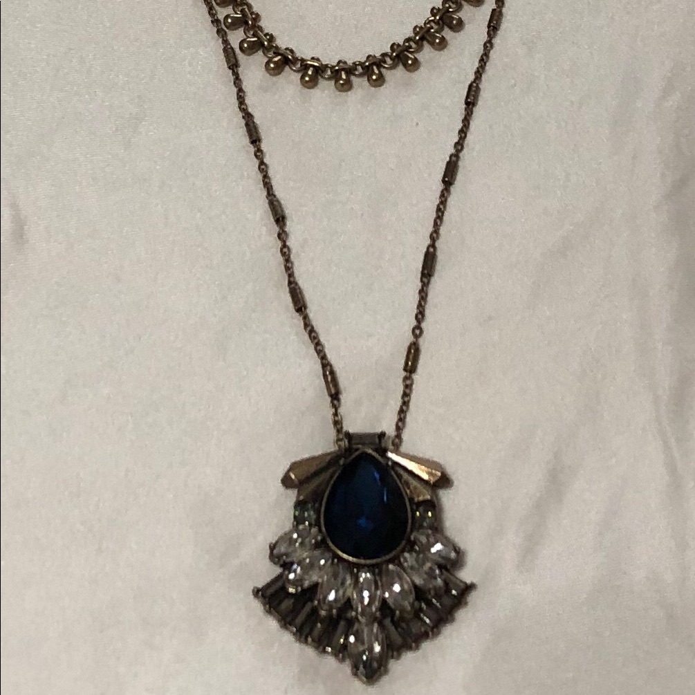 Versatile Triple Strand Necklace In Antique Gold